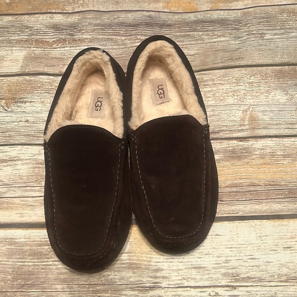 UGG Ascot Slipper - S 10 - Picture 4 of 8